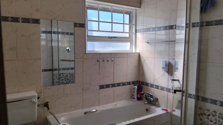  Bedroom Property for Sale in Tafelsig Western Cape